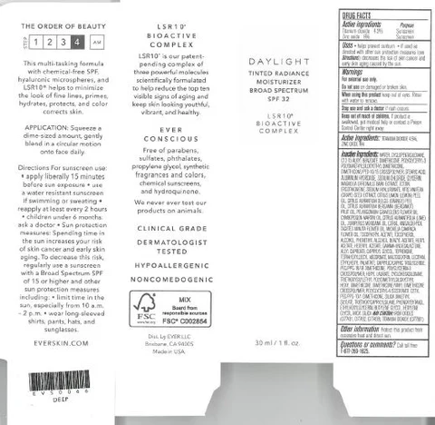 Deep Daylight Tinted Radiance Moisturizer Broad Spectrum SPF 32 포장