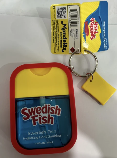 SWEDISH FISH SANITIZER MIX BERRY 포장