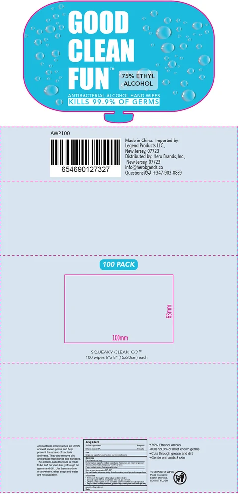 Squeaky Clean Alcohol Hand Wipes packaging