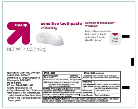 Up and Up Sensitive Toothpaste Whitening 포장