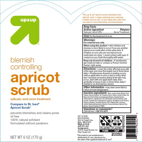 Up and UpBlemish Controlling Apricot Scrub 포장
