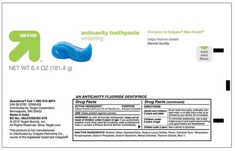 Up and Up Anticavity Toothpaste Whitening 포장
